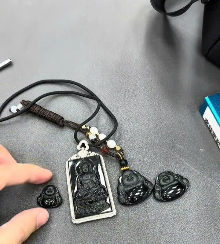Phỉ thuý Mực dục